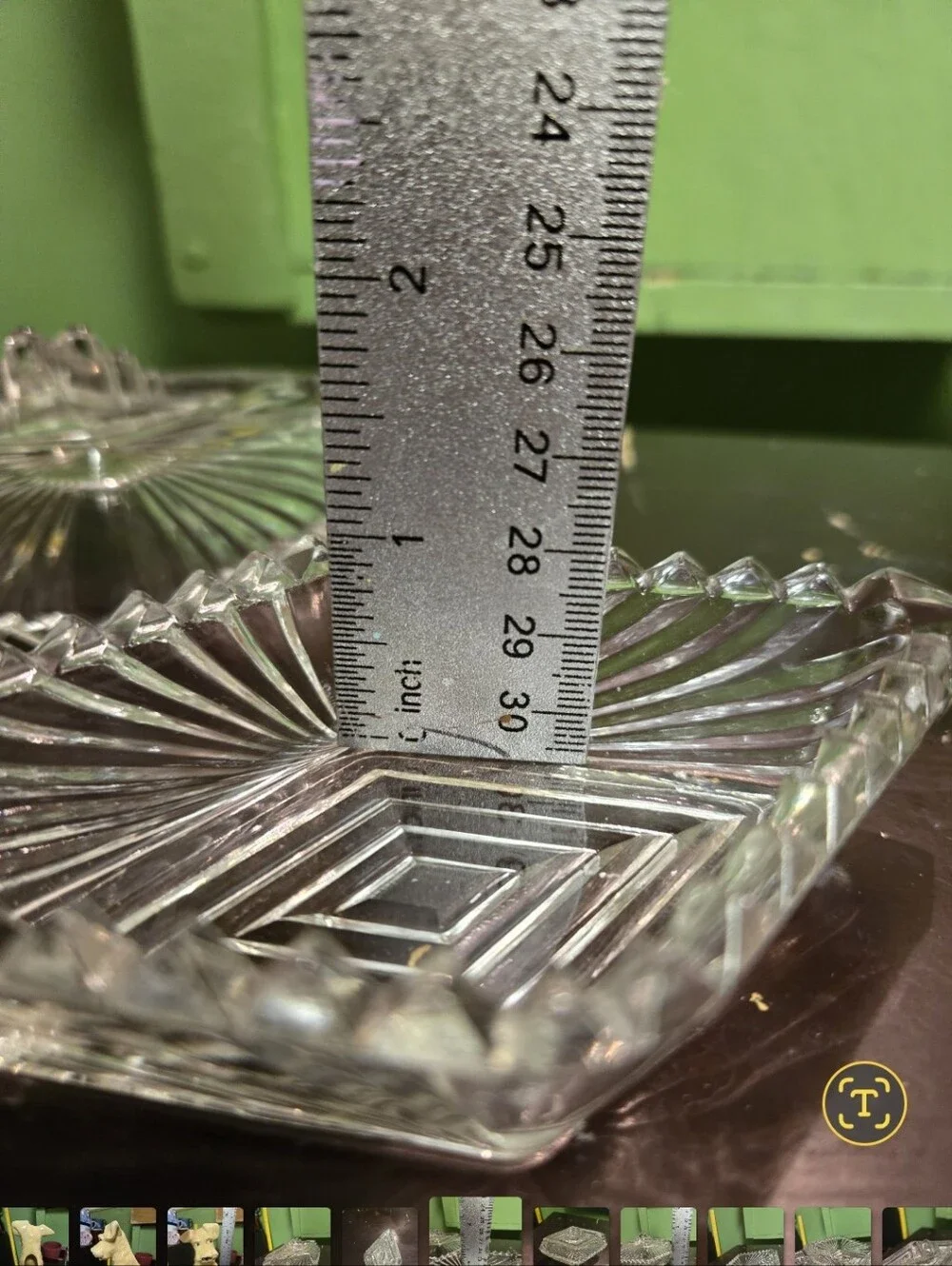 vintage Art Deco diamond-shaped ribbed glass lidded trinket with sawtooth edge.